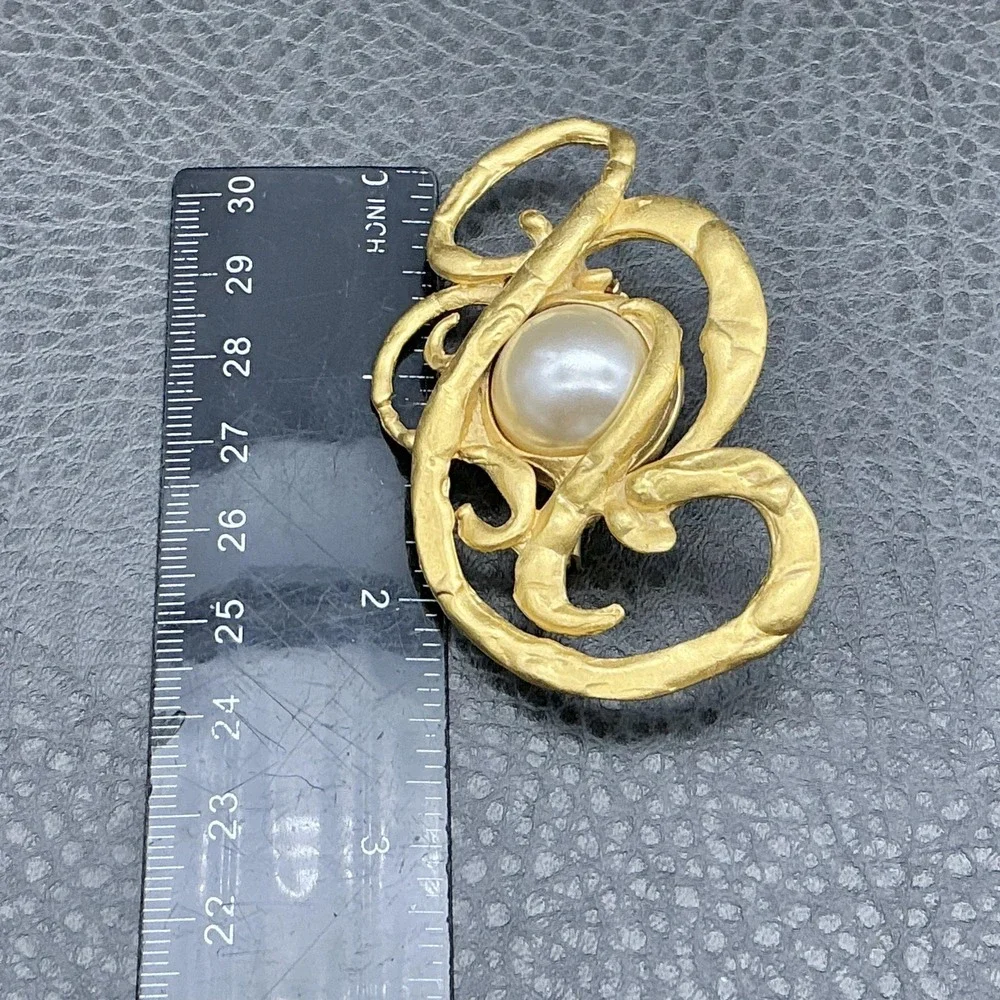 Brooch Abstract Gold Tone Statement Pin Faux Pearl Textured Swirl Art 2.5